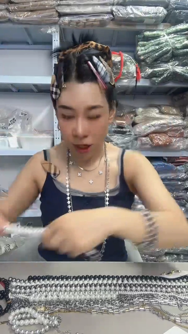 聚酯纤维芳姐饰品福利128