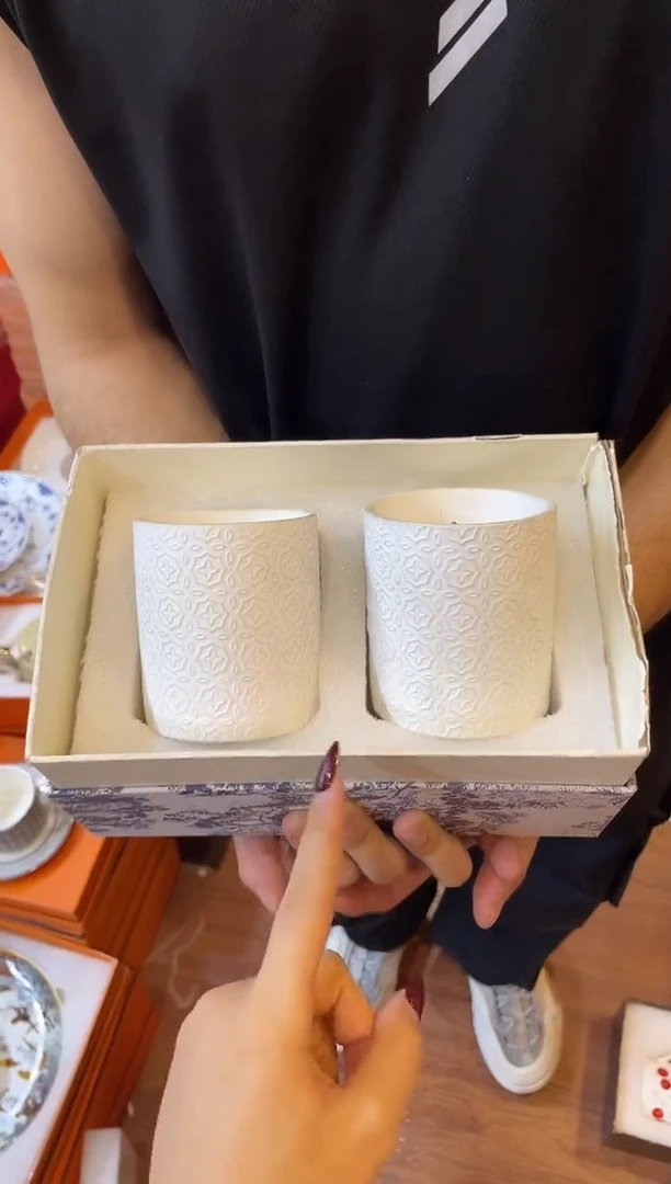 杯鸿辉家品牌瓷器，京东包邮！