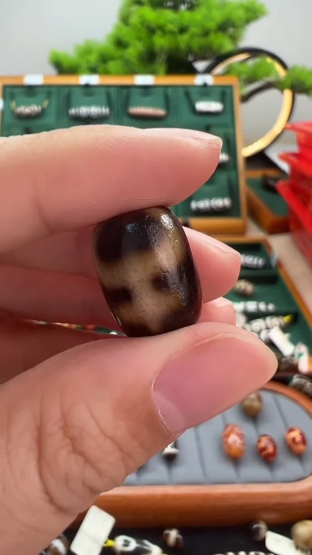 玛瑙/玉髓（覆膜）颈饰未镶嵌89.（微瑕随机发货）