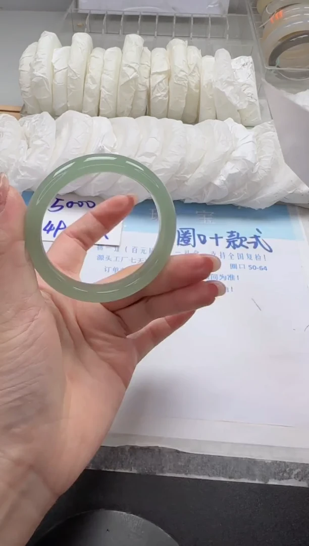 未镶嵌手镯石英质玉61-55.3