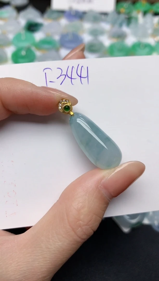 颈饰未镶嵌翡翠天然缅甸A货翡翠百元以上9元证书费自理