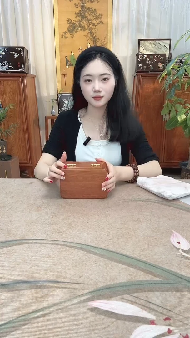 花梨木类成套家具缅花全独板圆角首饰盒16*11*8