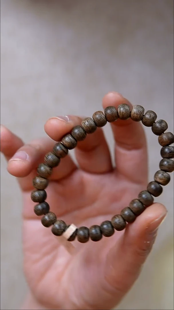 沉香手串文莱单圈0.7 7.1g