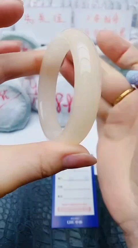 未镶嵌手镯石英质玉x6+55-56