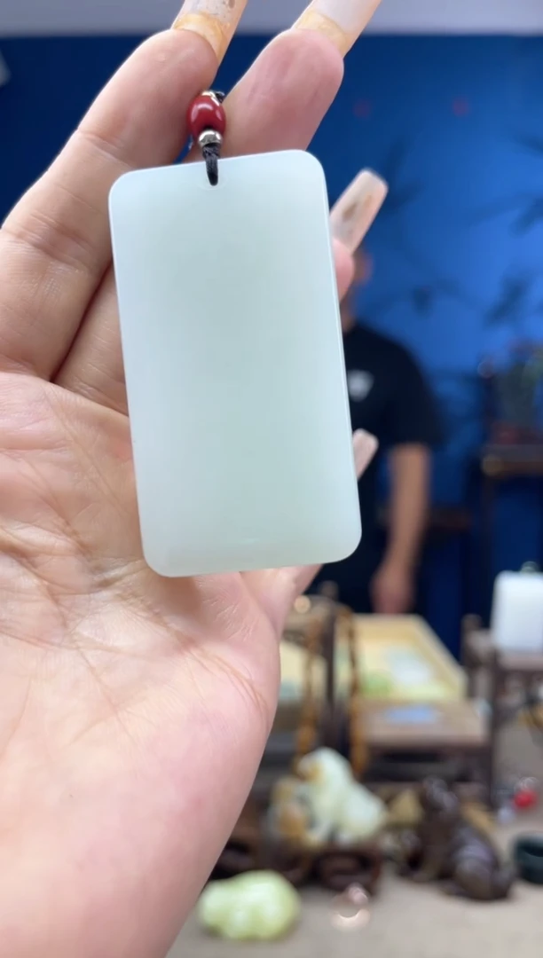 和田玉未镶嵌颈饰1