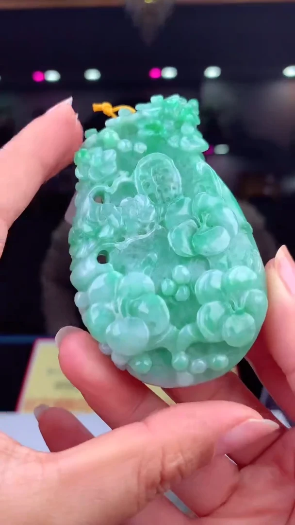 【闪购商品】定制翡翠未镶嵌天然A货翡翠（拍一发一)