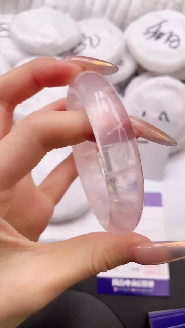 【闪购商品】石英质玉手镯未镶嵌12K120-59