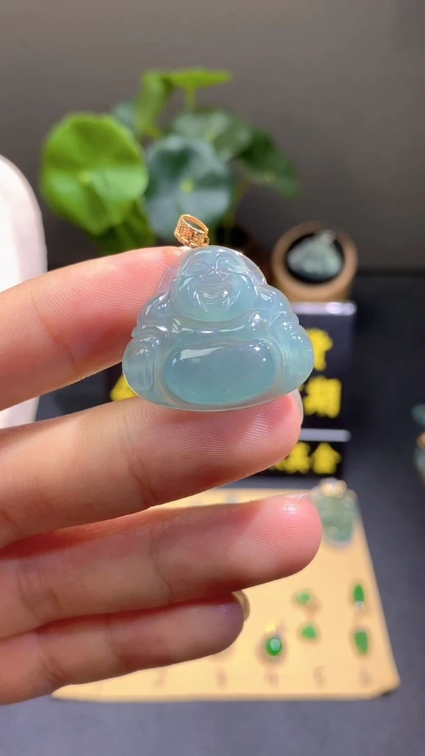 颈饰18K金镶嵌翡翠翡翠A货
