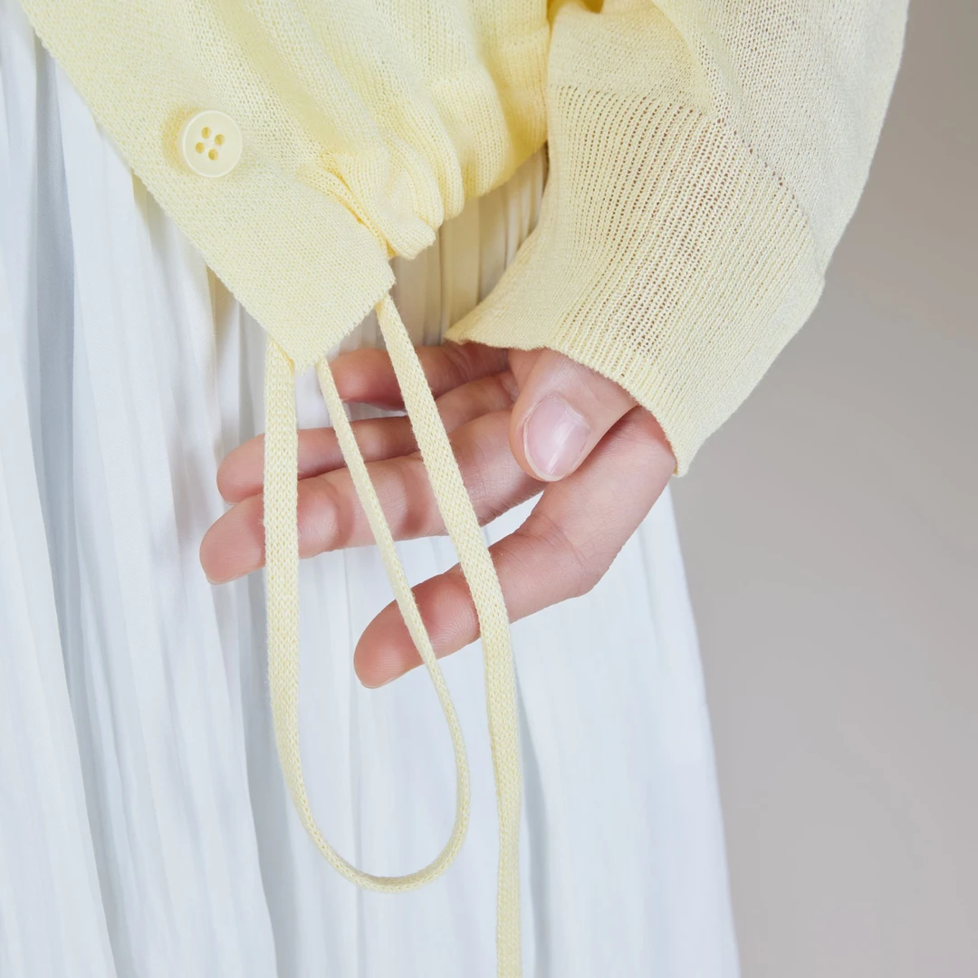 美洋MEIYANG 云片针织开衫 朦胧微透宽松排扣抽绳连帽上衣