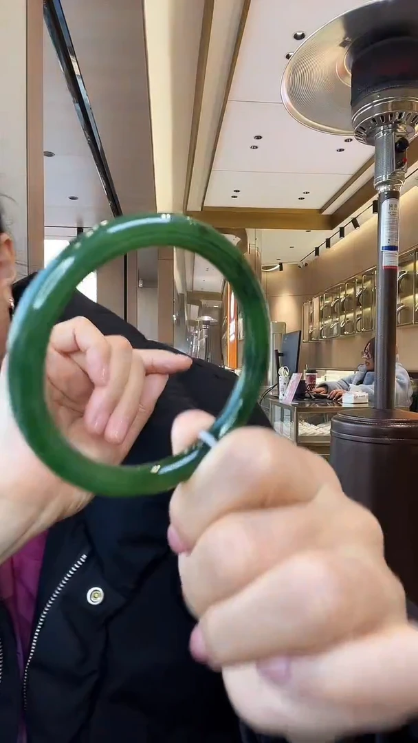 【闪购商品】和田玉手镯未镶嵌美人镯58