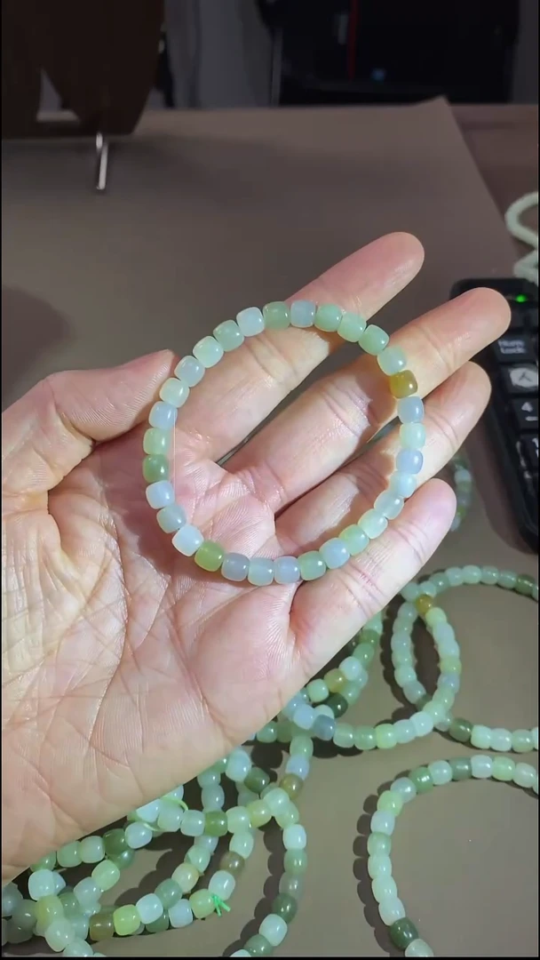 未镶嵌手链和田玉和田玉手串