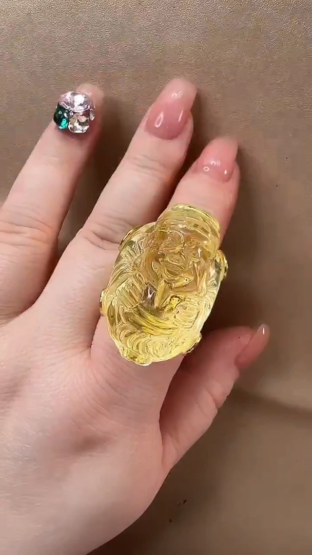 琥珀颈饰未镶嵌戒指