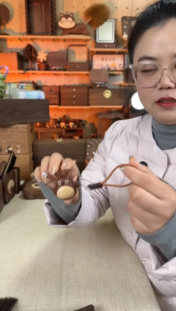 木乌檀木实木龙猫挂件2个