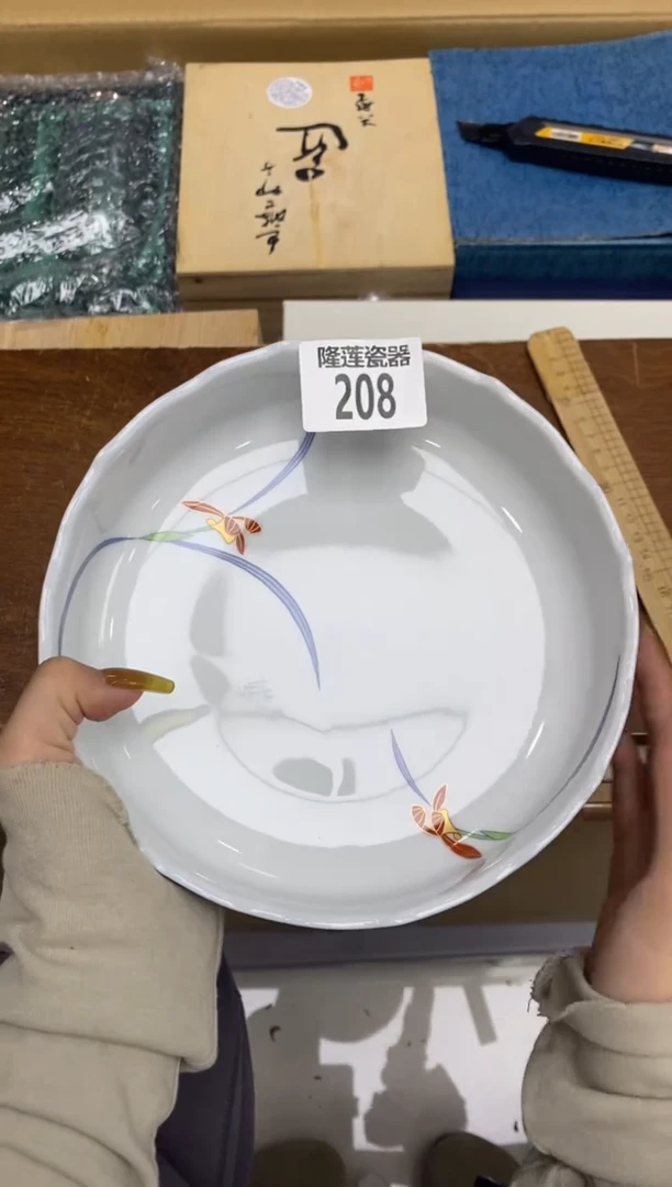 瓷片淡*隆莲瓷器欢迎大家