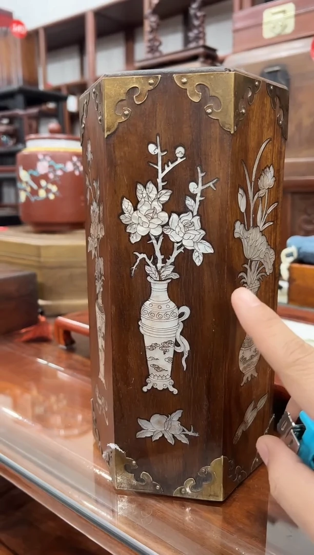 用****7花梨木六角螺钿帽桶