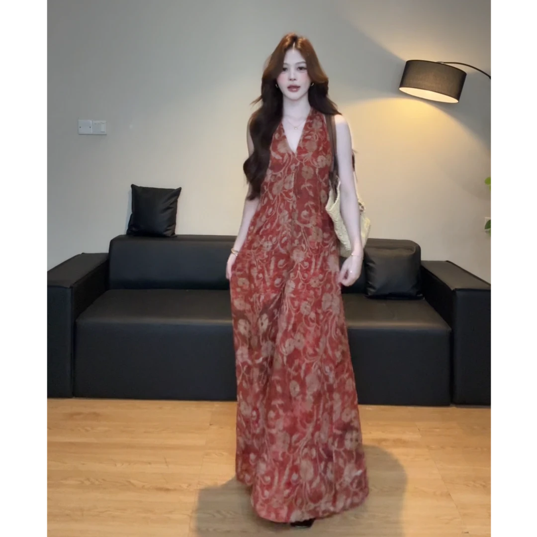 夏季绝美 复古印花高级感挂脖显瘦连衣裙