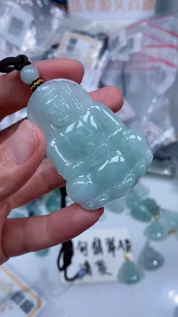 颈饰未镶嵌翡翠吊坠