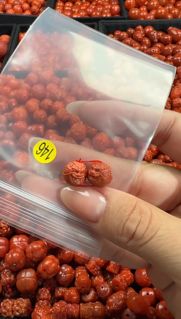 颈饰未镶嵌南红玛瑙1