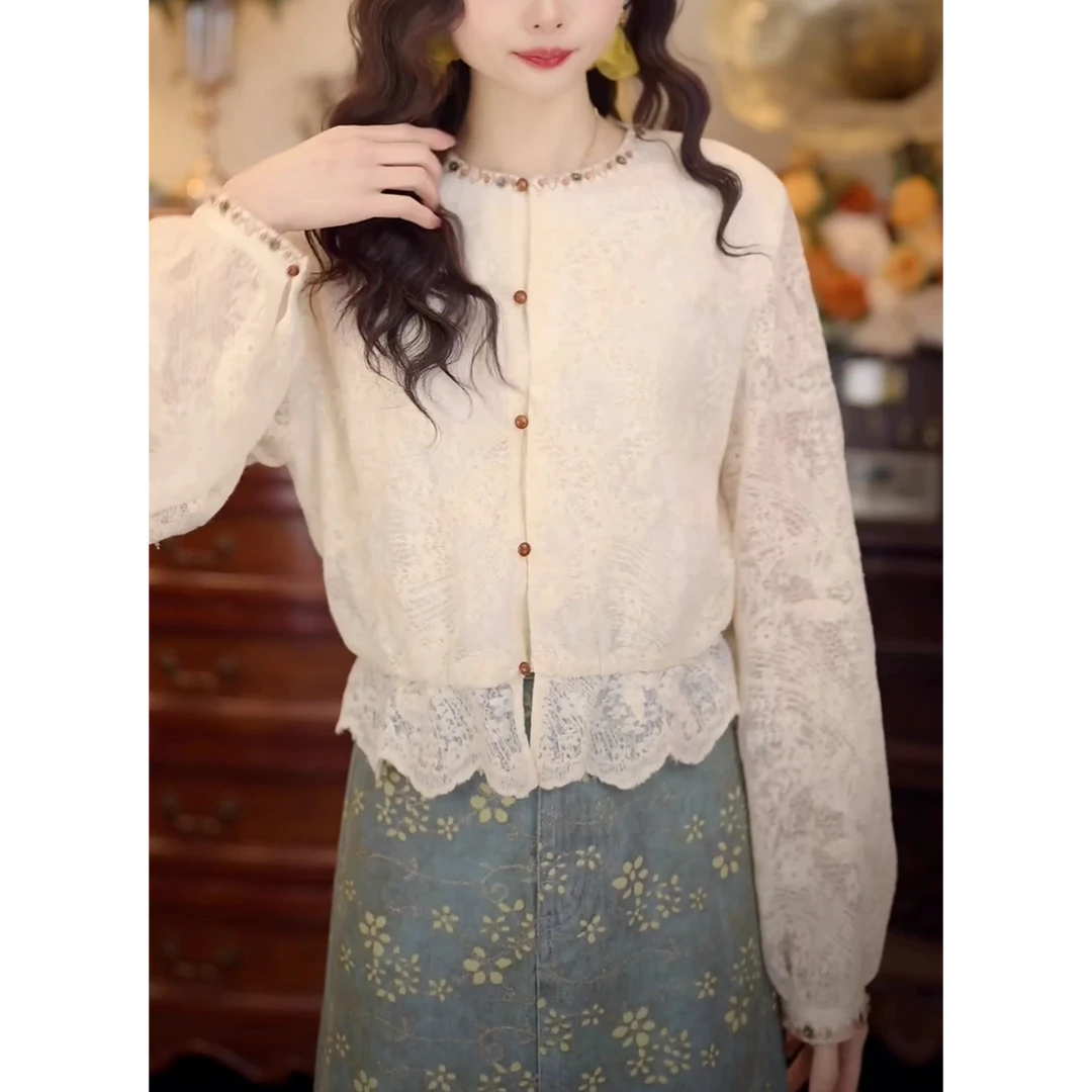 设计感重工蕾丝长袖衬衫女2025年新款度假风漂亮显瘦气质上衣0893