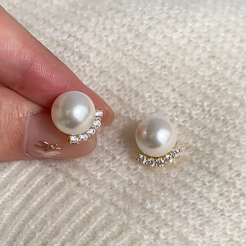 0170天然淡水珍珠耳钉女 小巧精致设计感耳饰