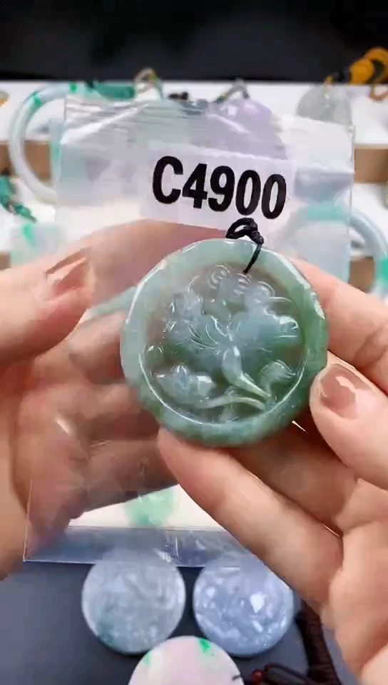 颈饰未镶嵌翡翠天然翡翠吊坠挂件
