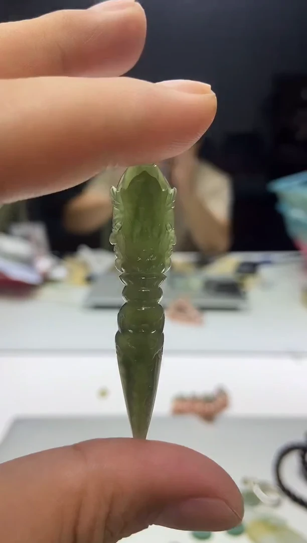 颈饰未镶嵌翡翠A货金刚杵