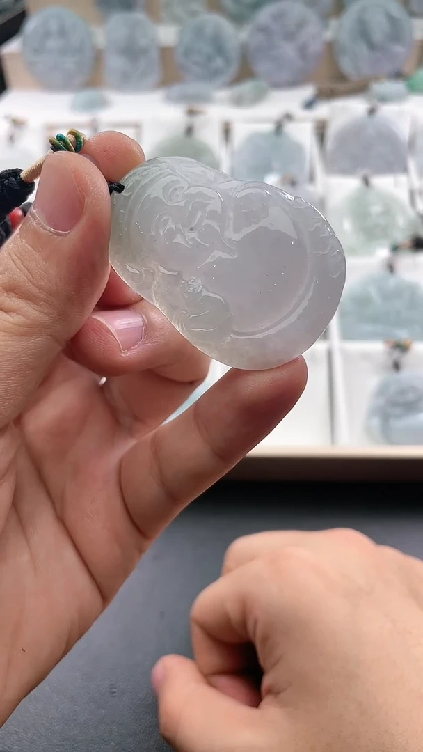 翡翠未镶嵌颈饰..../6/2/ 496