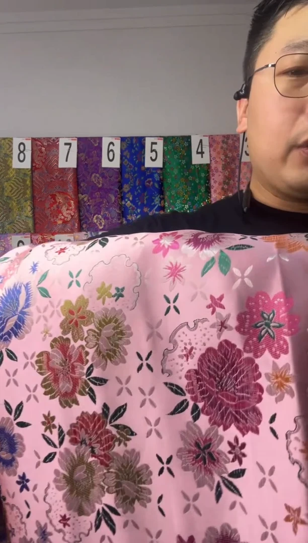 混纺织锦缎小布头60公分长