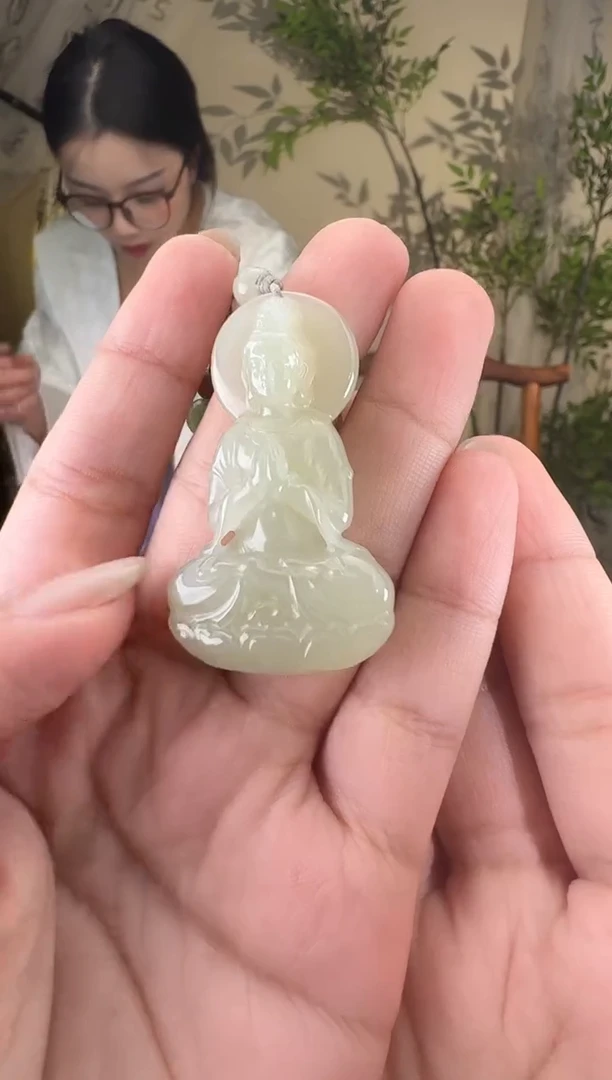和田玉未镶嵌颈饰观音