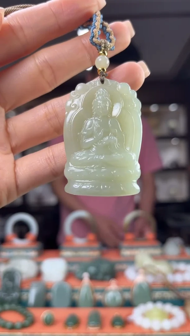 和田玉未镶嵌颈饰佩佩