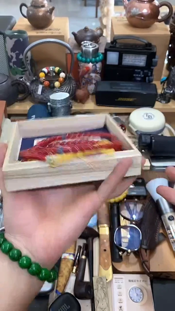 瓷片闪购商品  如图所示