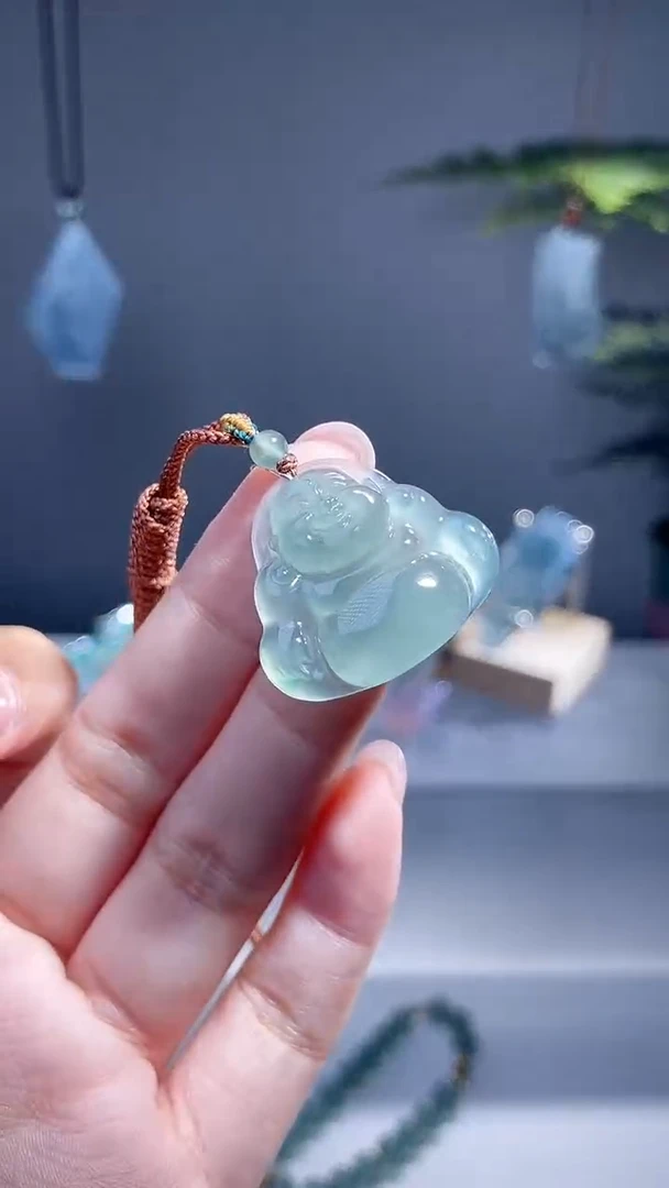 颈饰未镶嵌翡翠佛公