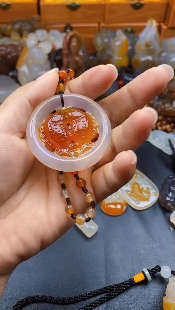未镶嵌1玛瑙/玉髓好****。hh