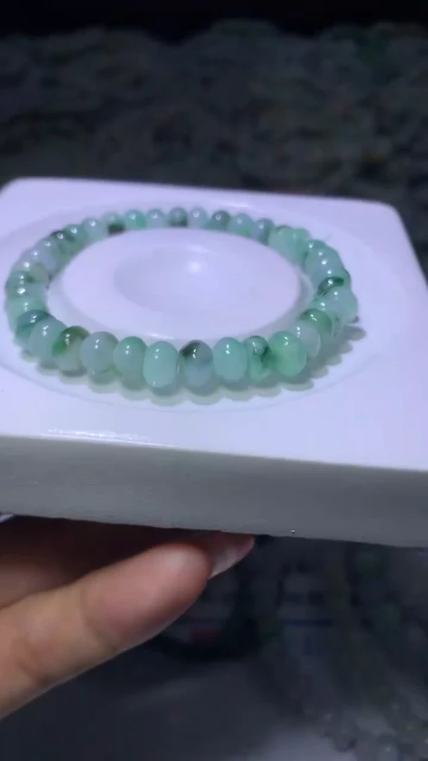 翡翠未镶嵌颈饰晚**千MXX038905