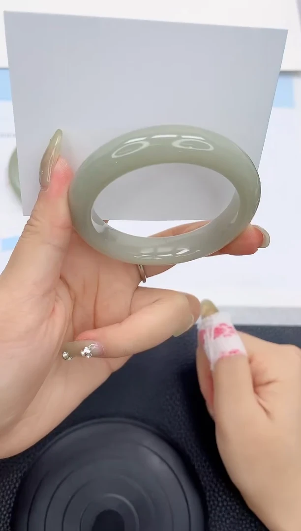 石英质玉手镯未镶嵌138-51.2