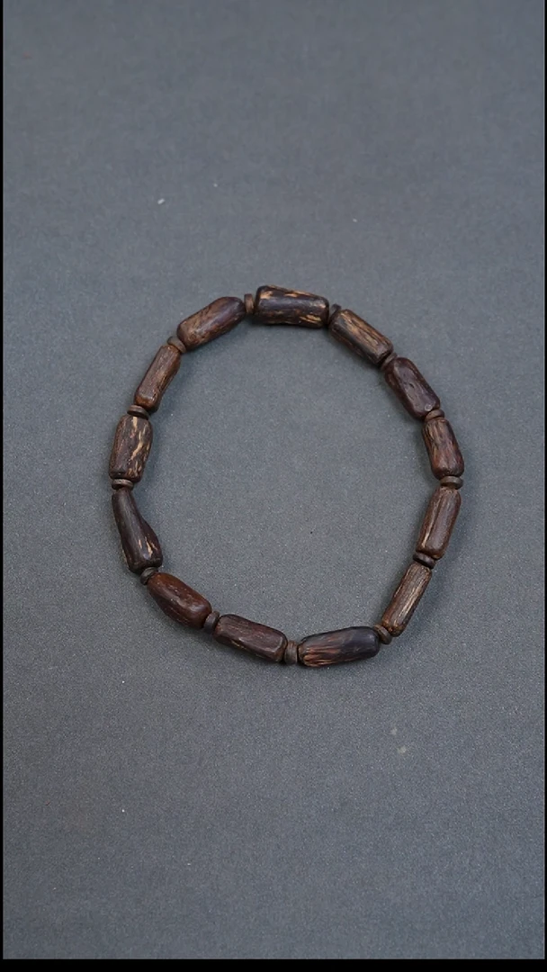 沉香沉香碎屑达拉干软丝沉水随行桶珠5.18g