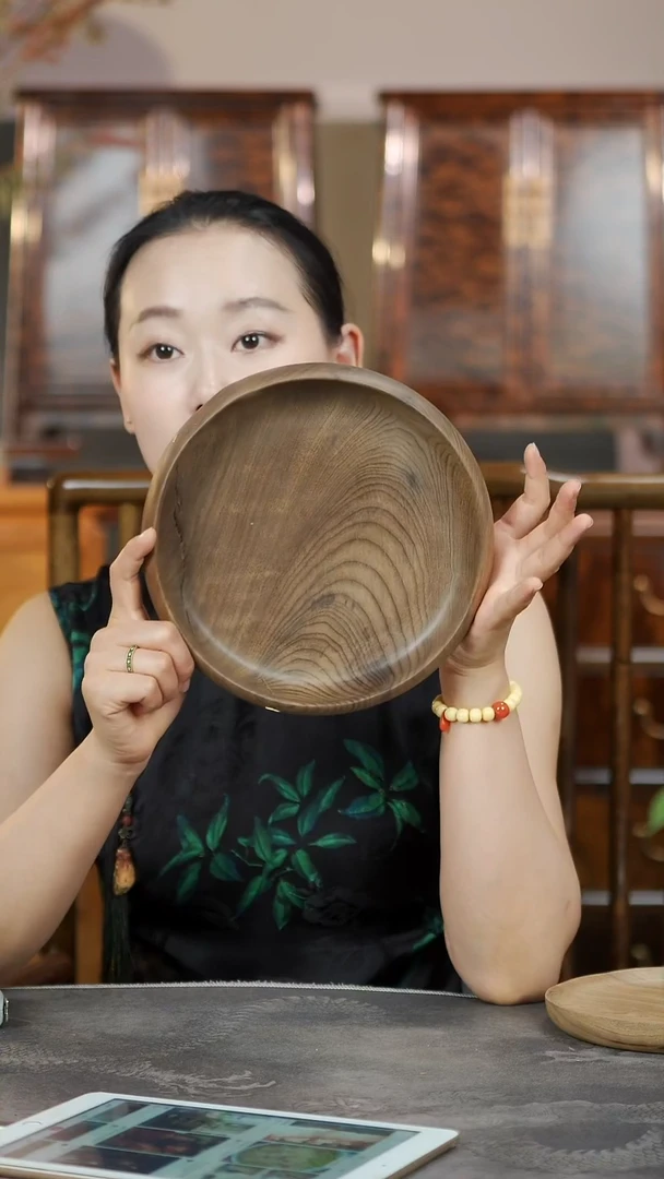金丝楠原木精工坚果盘420