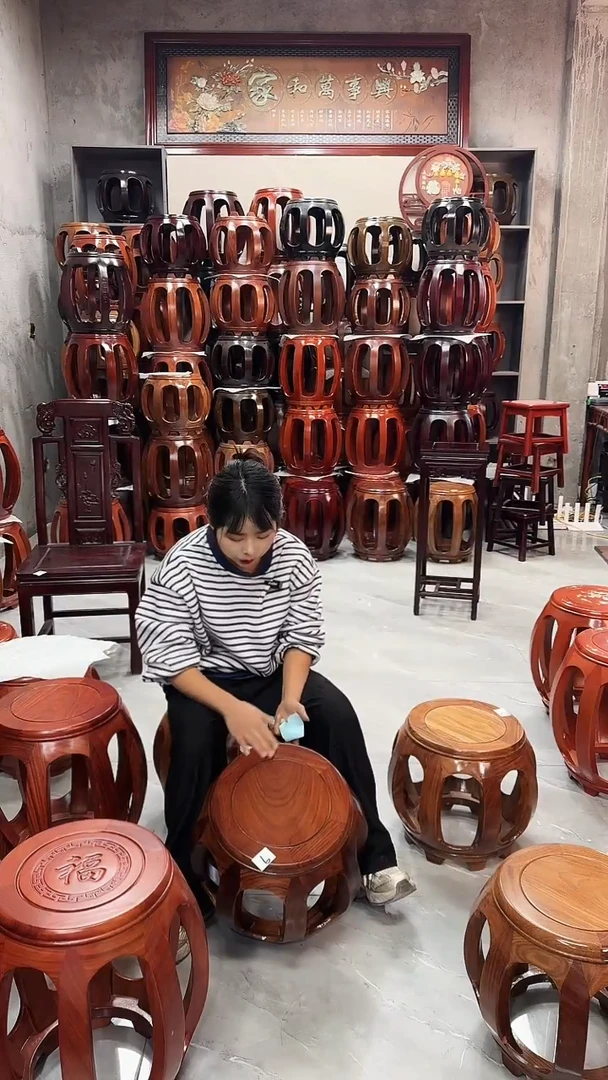 【闪购商品】花梨木类家具微瑕花梨木胡桃色小号鼓凳9号