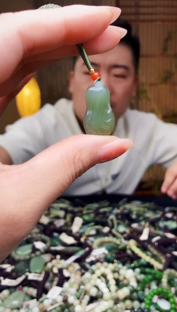 颈饰未镶嵌和田玉多样性发货，拍一发一
