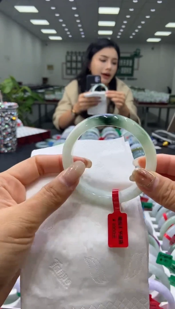 未镶嵌手镯翡翠0001061