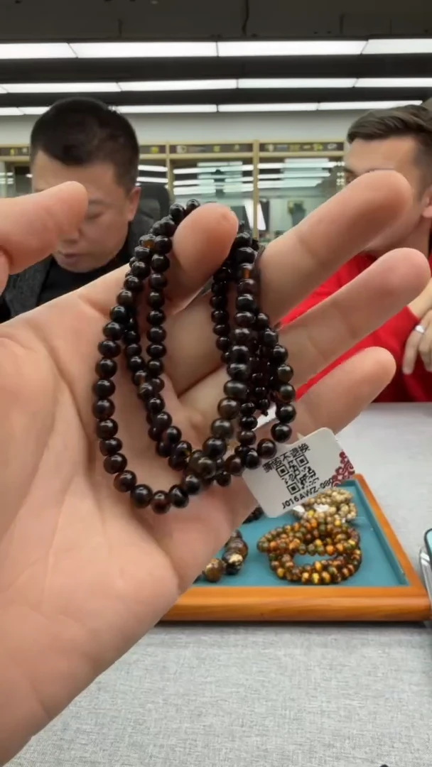 【闪购商品】琥珀颈饰未镶嵌500秒拍号