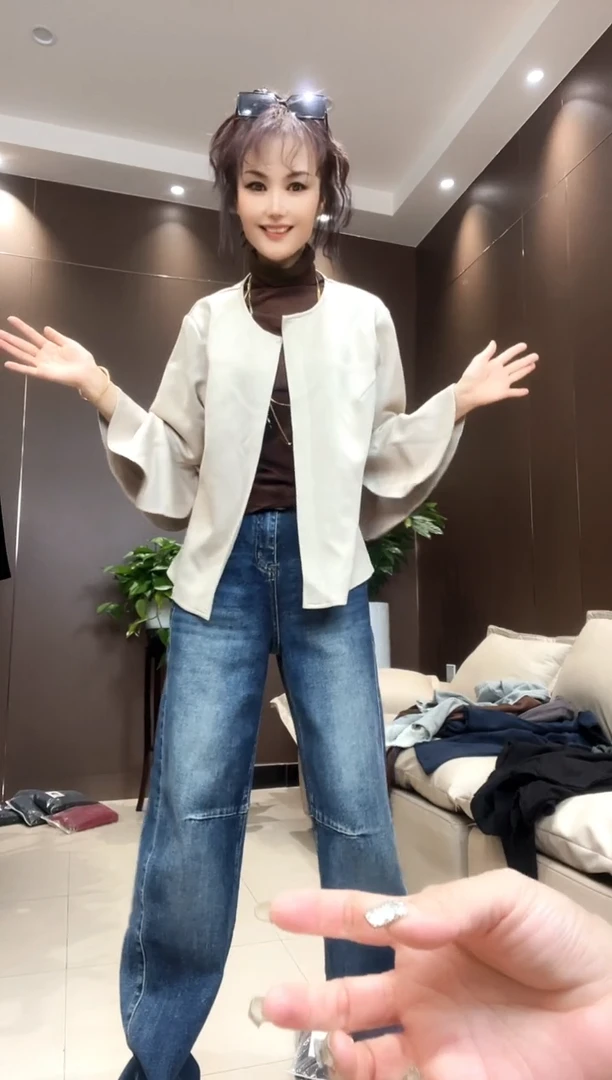 大漂亮米色喇叭袖XL
