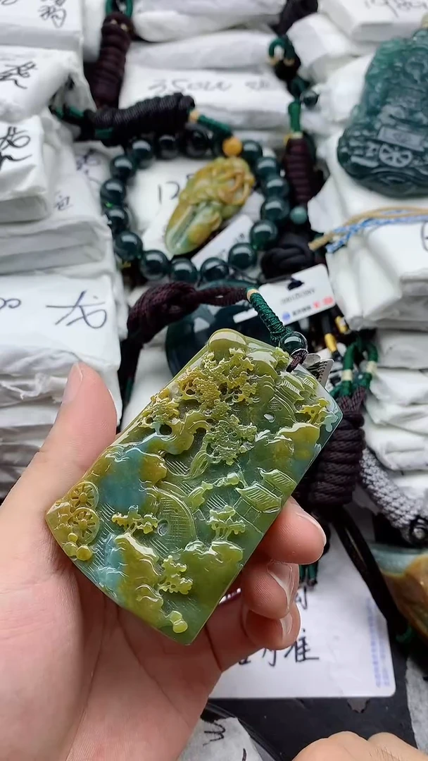 翡翠未镶嵌颈饰8888888888888