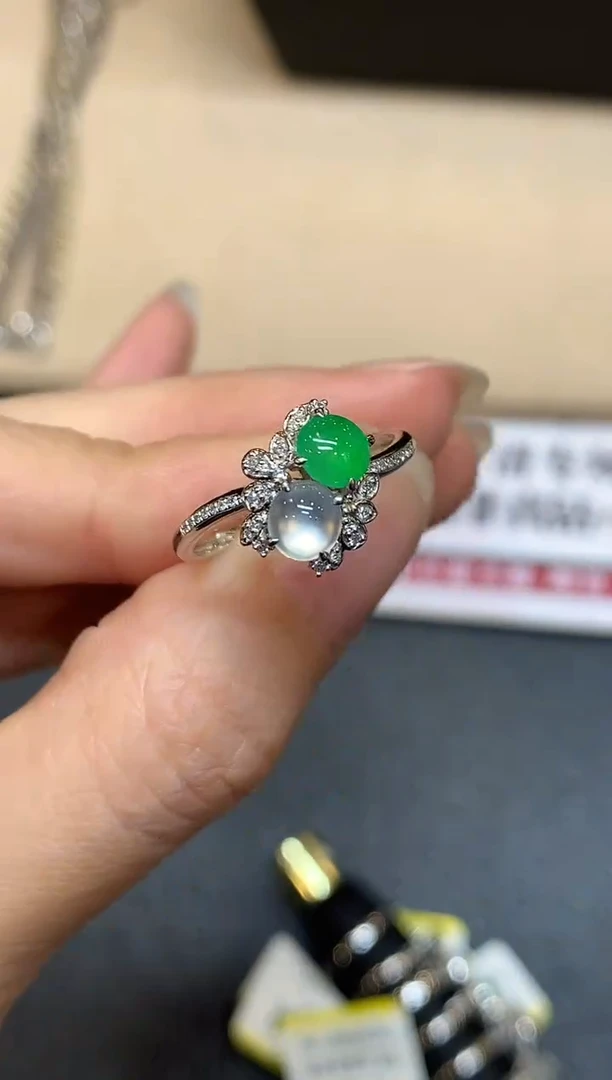 18K金镶嵌戒指翡翠1【无鉴赏期】蛋面【无服务费