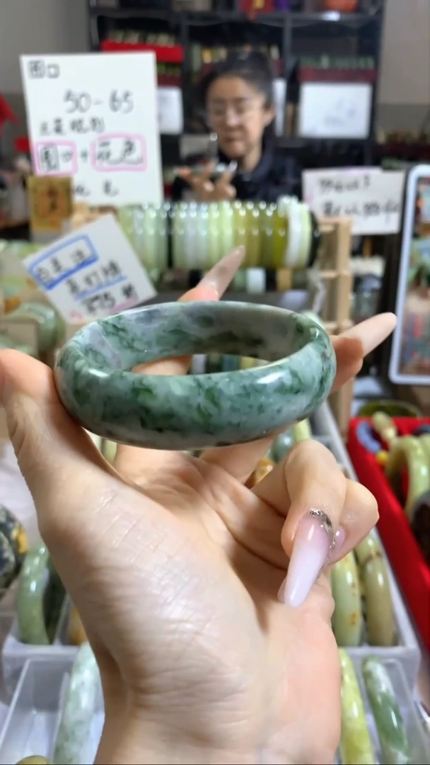 未镶嵌岫玉手镯24 60+