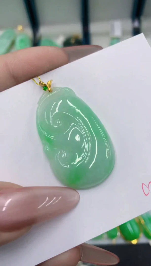 颈饰18K金镶嵌翡翠11111