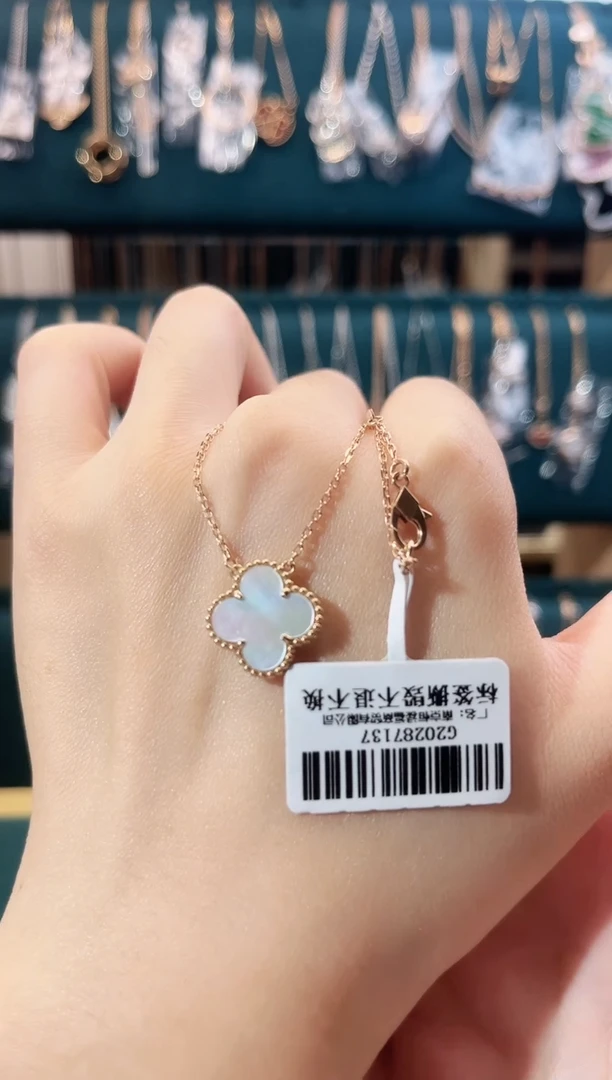 18K金镶嵌贝壳（贝母）套链18K金镶嵌 K玫四草