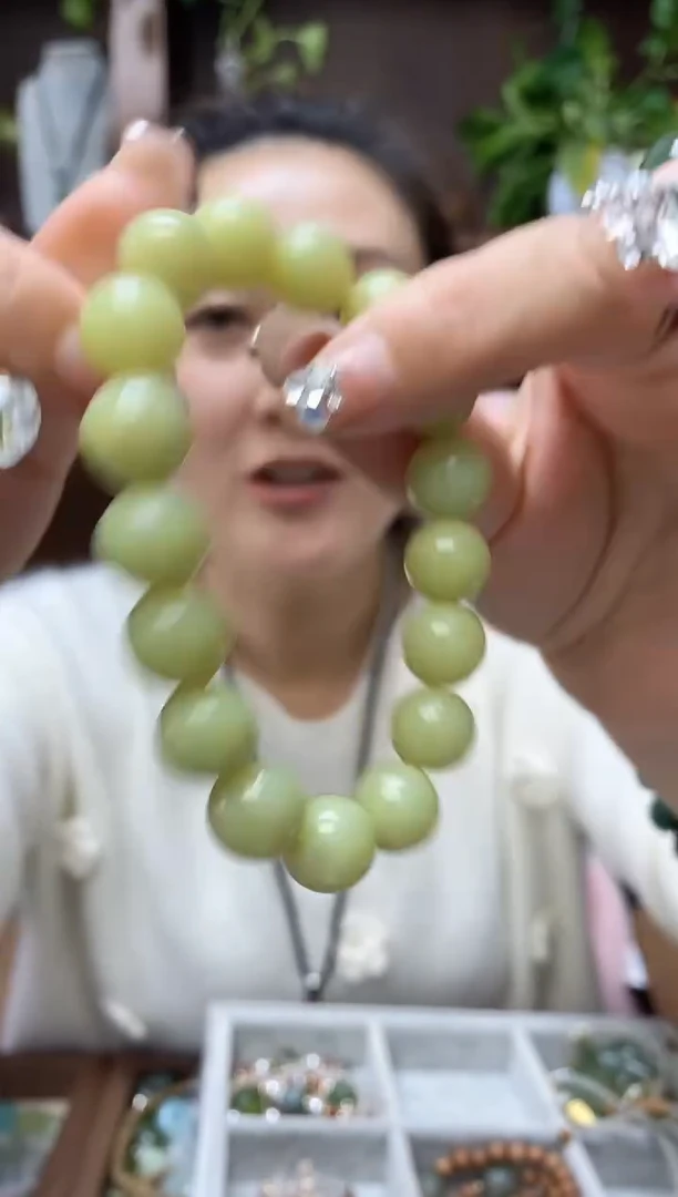 未镶嵌岫玉吊坠·卡12