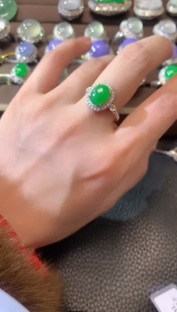 【闪购商品】翡翠戒指18K金镶嵌A40翡翠