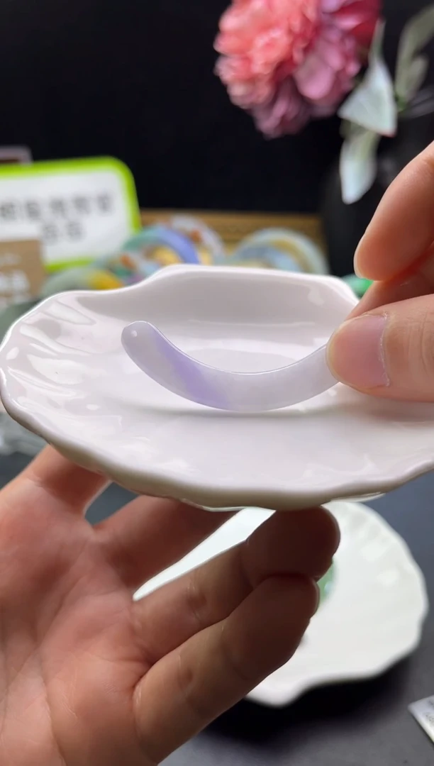 未镶嵌挂件翡翠玉璜-编绳